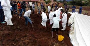 Burundi / Génocide : Fosse commune de 1994 à Mwaro sous le Régime militaire HIMA ( Photo :  mashariki.tv  2019 )