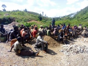 Burundi : La Police stoppe une exploitation illégale de minerais à Gitega ( Photo : Le Renouveau 2019 )
