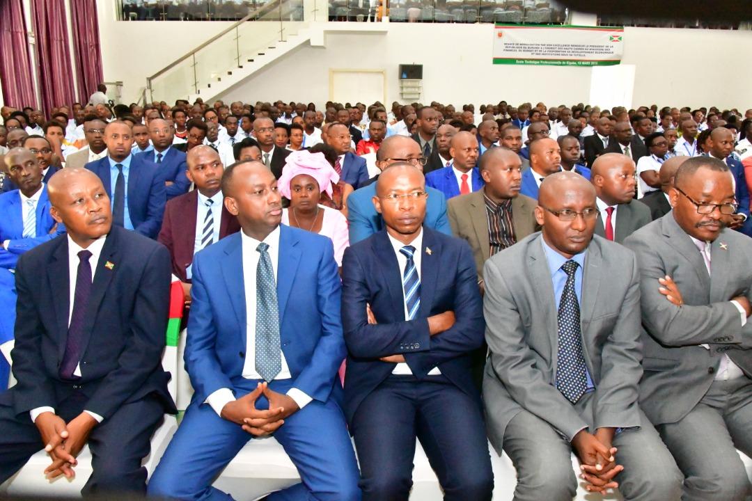 Burundi : Séance de moralisation du chef d'Etat envers les Fonctionnaires ( Photo : Presidencebi 2019 )
