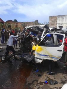 Burundi : Accident d'un bus à Rutegama - 7 morts et plusieurs blessés ( photo : Indundi mag 2019 )