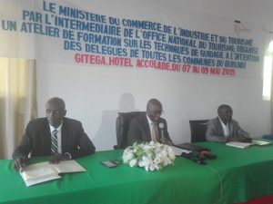 Burundi : Tourisme - 596 hôtels avec 7.394 chambres et 126 sites touristiques ( Photo : Ministère burundais du Commerce 2019 )