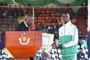 Burundi : 1 Mai - Certificat d'honneur aux judoka MANIRAKIZA et BUTOYI ( Photo : imvaho.org 2019 )