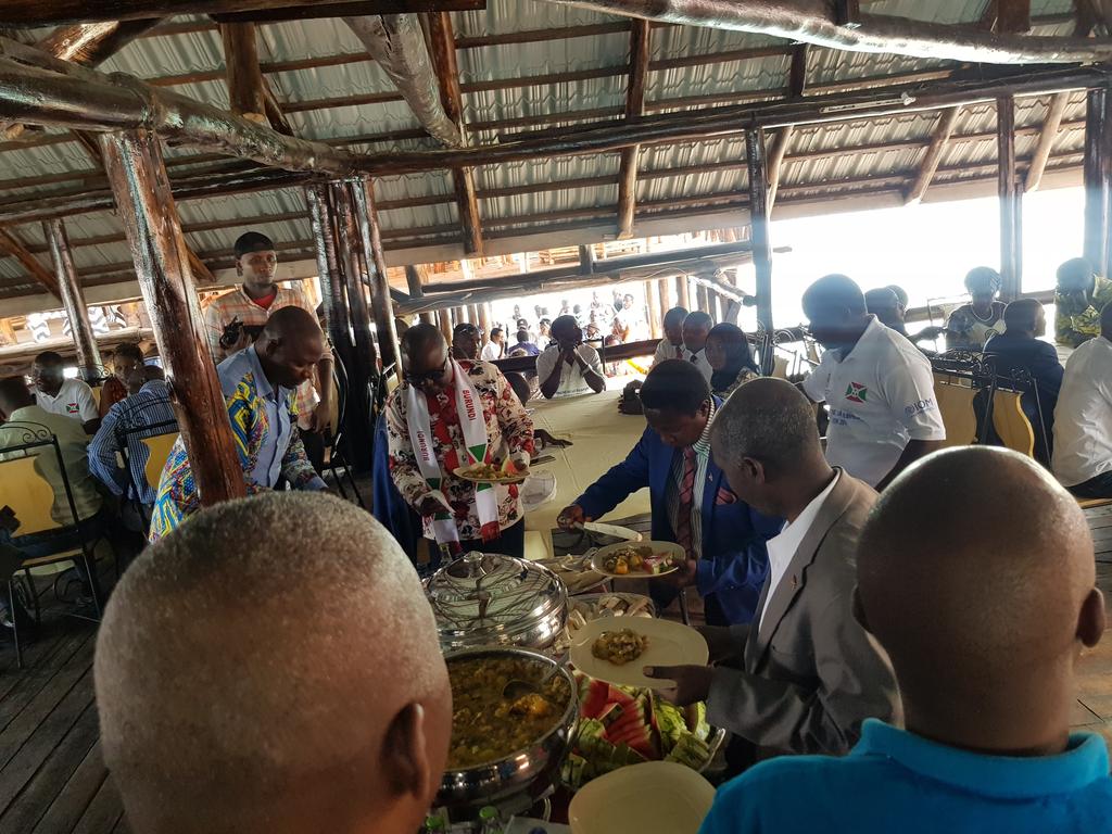 Burundi : Excursion à l’intérieur du pays avec la diaspora burundaise ( Photo :INGOMAGAZINE, _Marie-Chantal Nzeyimana 2019 )