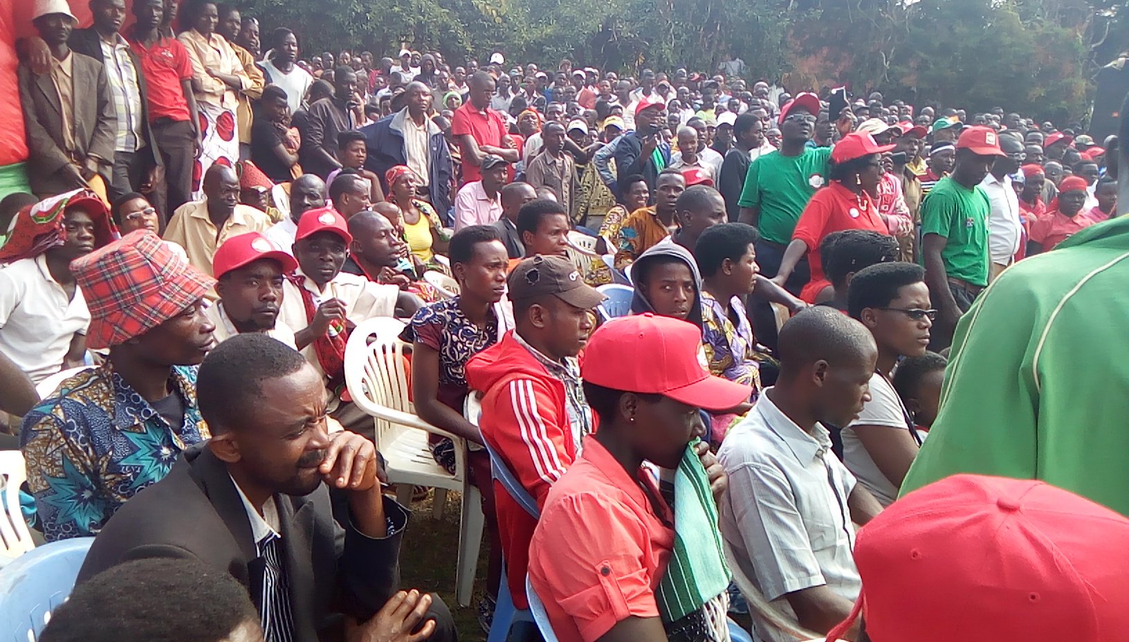 Burundi : Le CNL inaugure sa permanence à Bururi, avec des citoyens méfiants ( Photo : CNL Burundi 2019 )