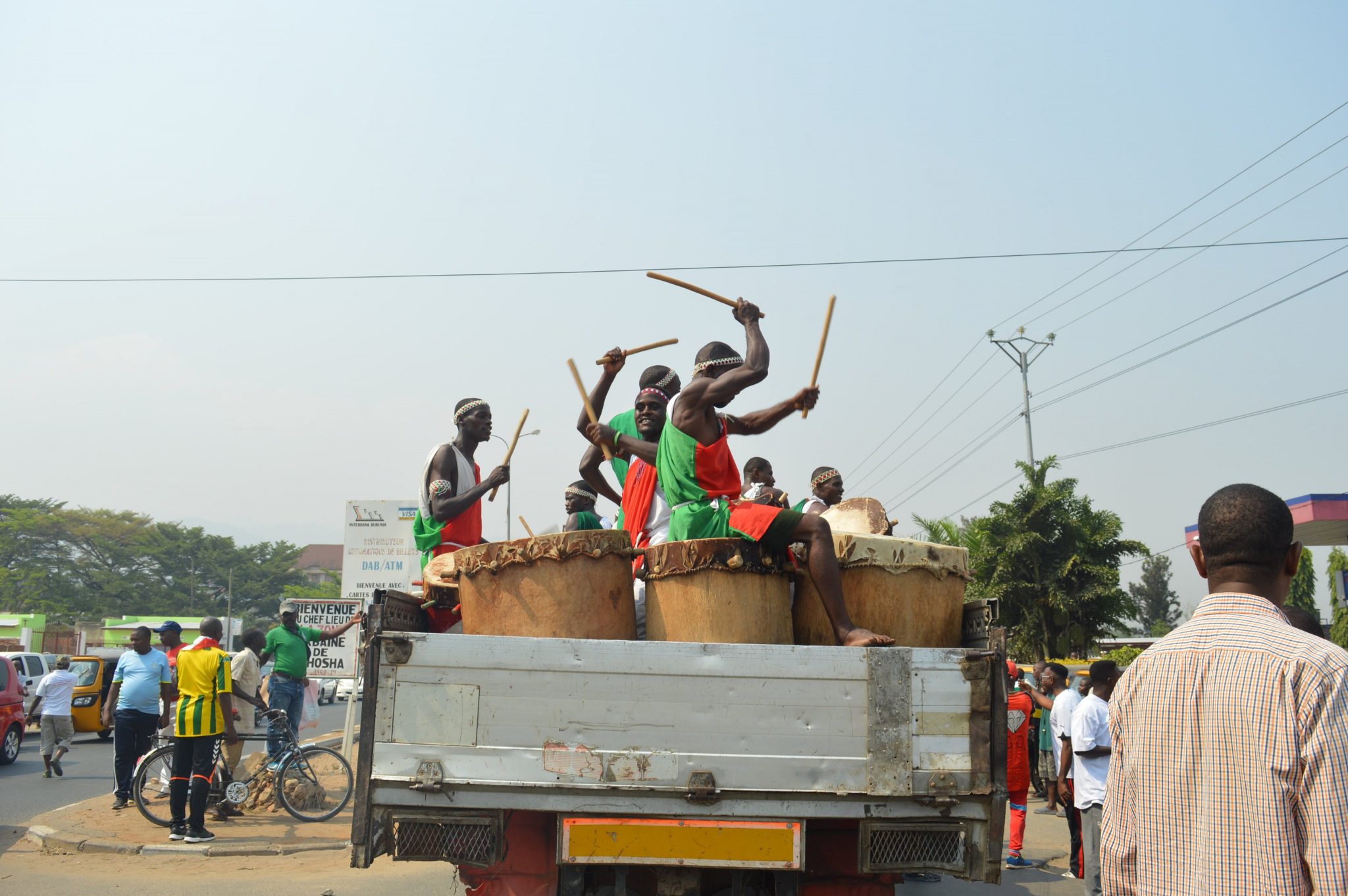 Burundi : 50.000 manifestants contre l'usurpation du Tambour par le Rwanda ( Photo : Ejohezanews, Le Renouveau, RTNB.BI, IndundiMag   2019 )