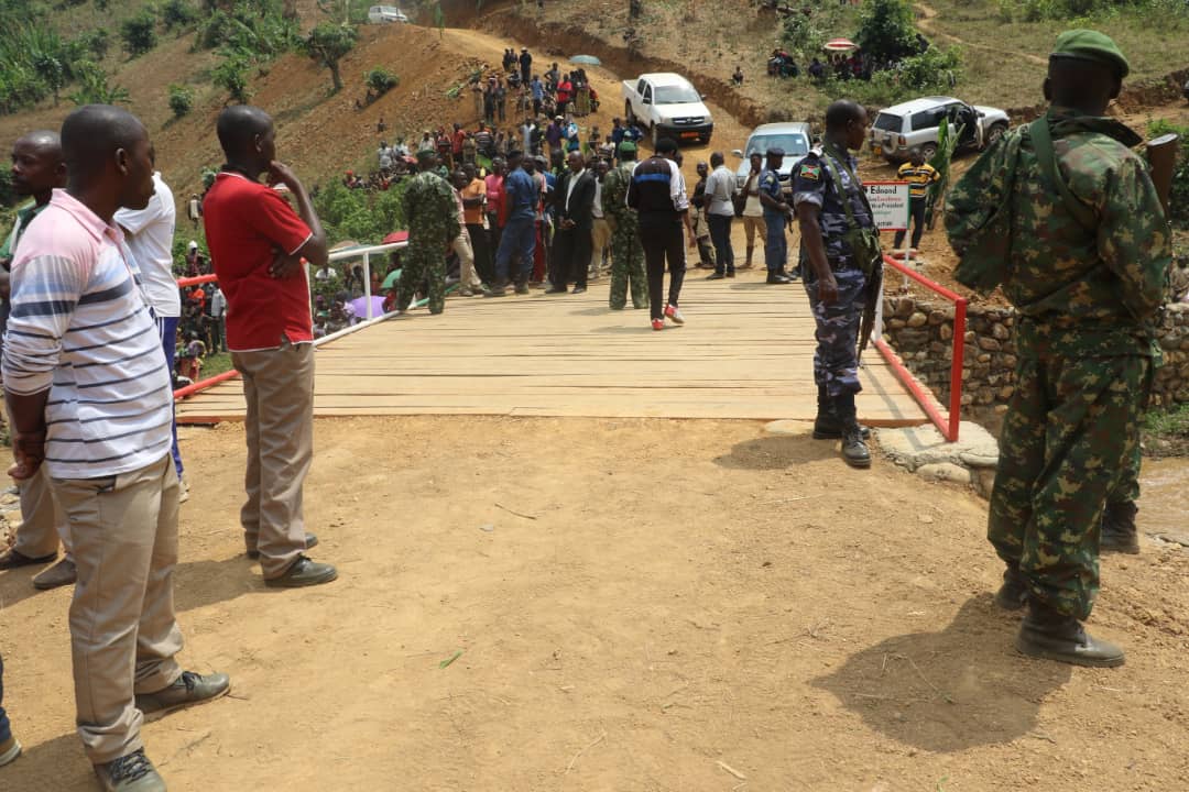 Burundi : Inauguration du pont Rugune reliant Bukinanyana à Murwi ( Photo : Vice Présidence du Burundi 2019 )