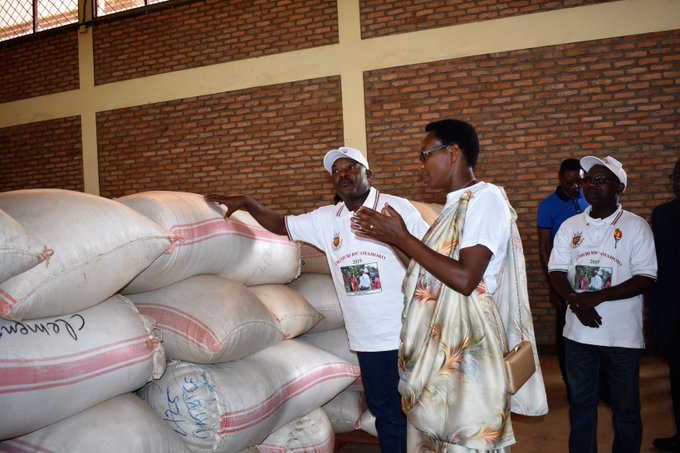 Burundi : Inauguration d’un hangar de stockage de riz à Rugombo ( Photo : Ejoheza news  2019 )