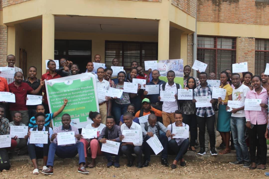 Burundi : Une première, les anesthésistes Barundi en fête  ( Photo : EJOHEZANEWS  2019 )