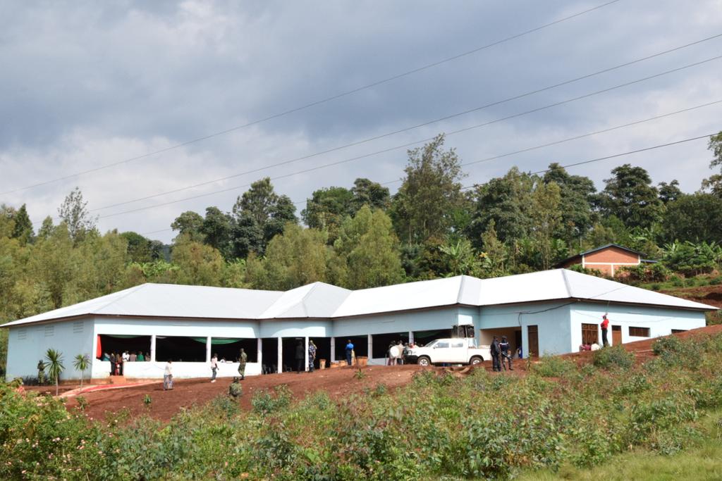 Burundi : Inauguration d'un lieu de réunions en commune Kayokwe ( Photo :Journal Intahe 2019 )
