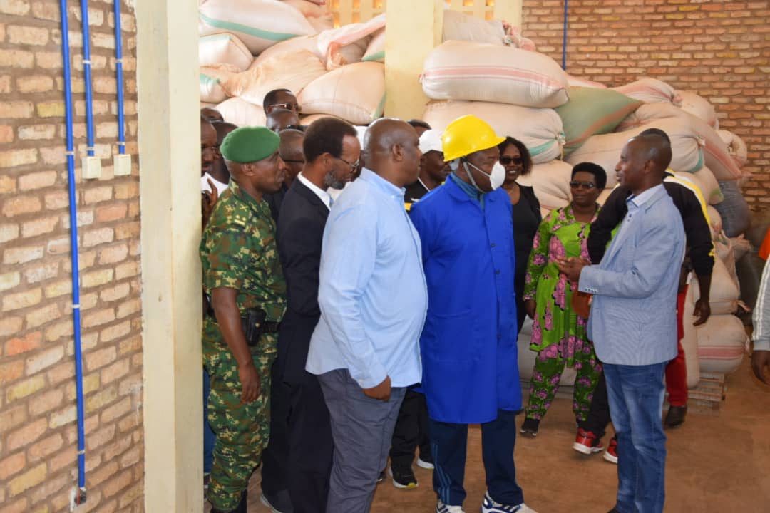 Burundi : Inauguration de l'usine moderne de décorticage de riz à Ngozi ( Photo : RTNB.BI  2019 )