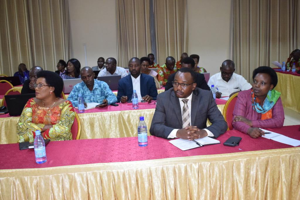 Burundi : L'ISTEEBU lance les activités du 8ème mois de la statistique ( Photo : INTAHE JOURNAL 2019 )