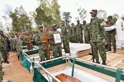 L'armée rwandaise enterre ses victimes de l'agression au Burundi le 16/11/2019 ( Photo : Burundi Forum 2019 )