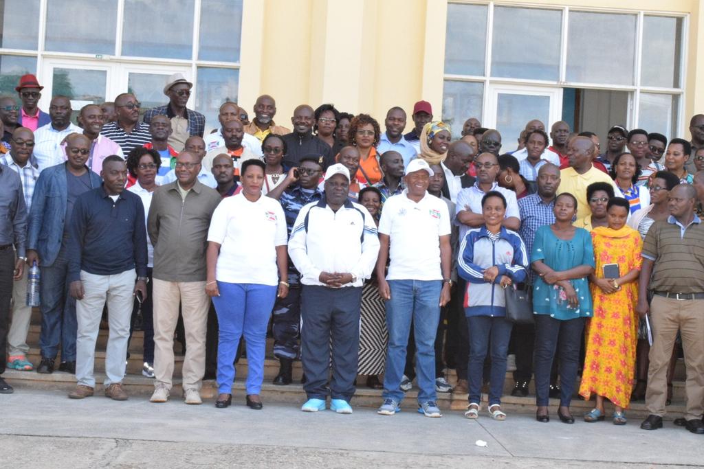 Burundi : Visite du site de pépinière du palmier à huil à RUMONGE ( Photo : Journal Intahe 2019 )