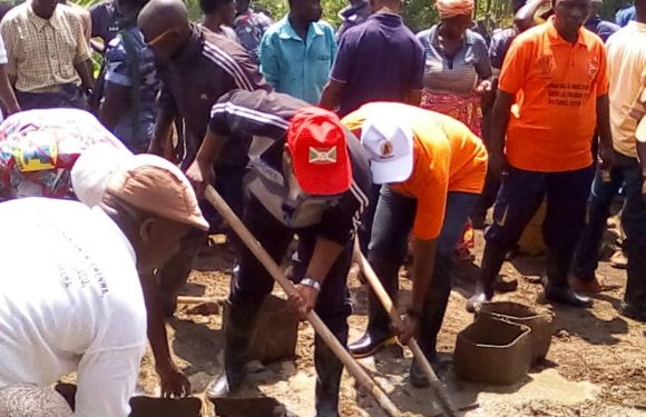 Burundi : TDC – Paver 3 classes de l’Ecole Fondamentale de RUZIBIRA / BUBANZA