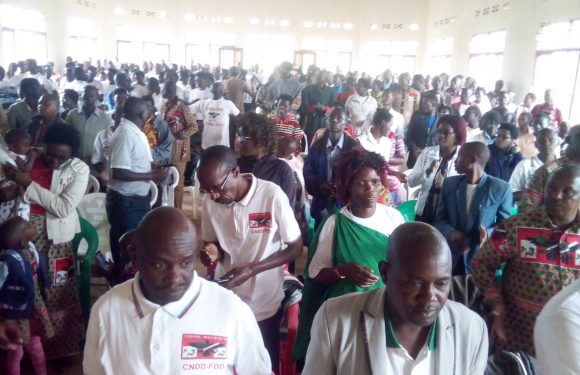 Burundi : Le CNDD-FDD MWARO en culte interconfessionnel