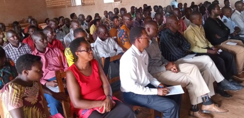 Burundi : Réunion sur la gestion des cantines scolaires à BUGABIRA / KIRUNDO