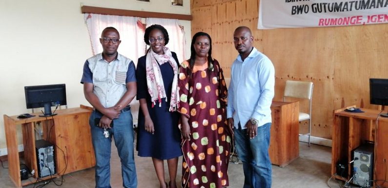 Burundi : Visite du Télécentre Communautaire Polyvalent de RUMONGE