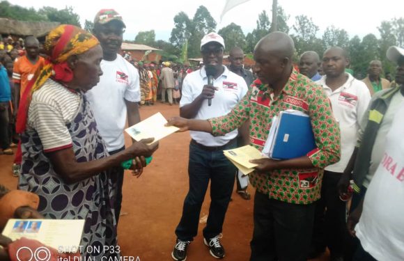 Burundi : Rassemblement du CNDD-FDD de la colline NYEMBUYE, en zone MUZYE / RUTANA