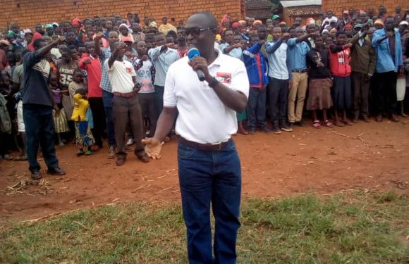 Burundi : Le CNDD-FDD MUSONGATI inaugure 3 permanences collinaires / RUTANA