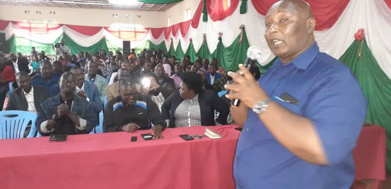 Visite du Gouverneur du District Kibondo de Tanzanie à Ruyigi / Burundi