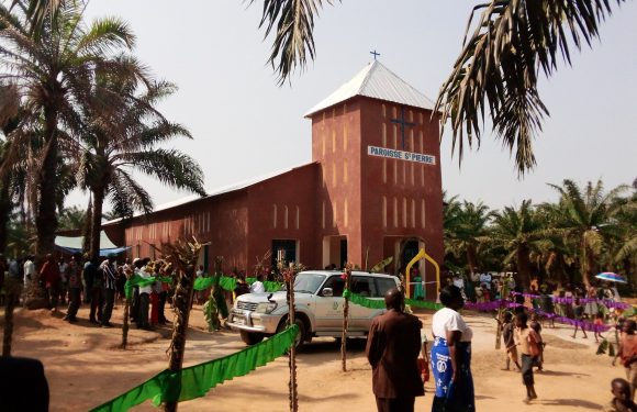 BURUNDI : Inauguration de la Paroisse St Pierre de Gatete / RUMONGE