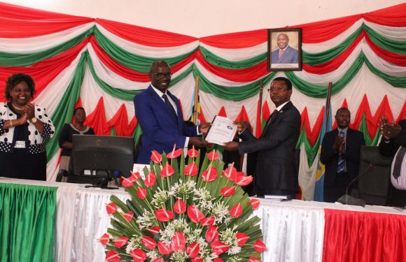 BURUNDI : Le nouveau Bureau du SENAT pour la législature 2020-2025 / GITEGA
