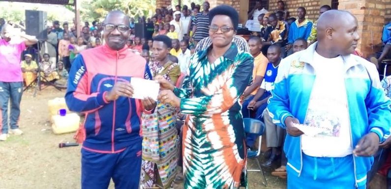 BURUNDI : La fête communale à BUGENYUZI et GIHOGAZI / KARUSI