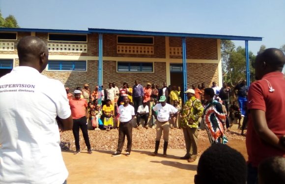 BURUNDI : Visite de 2 hangars de stockage à KARUSI