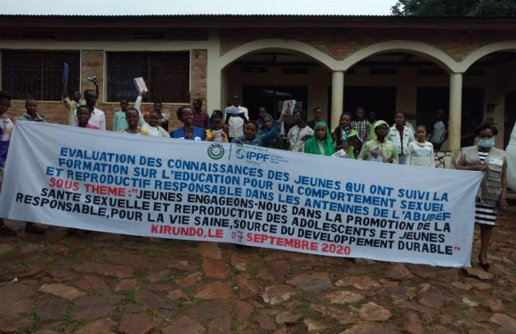 BURUNDI : L’ABUBEF prime des jeunes formés en santé sexuelle à KIRUNDO
