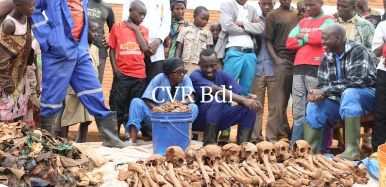 GENOCIDE DE 1972 CONTRE LES HUTU DU BURUNDI : Fosses communes de GITABA / MAKAMBA