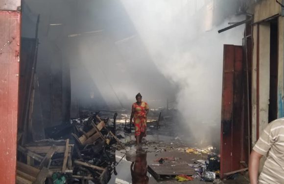 BURUNDI : Incendie au Marché de KAMENGE / BUJUMBURA