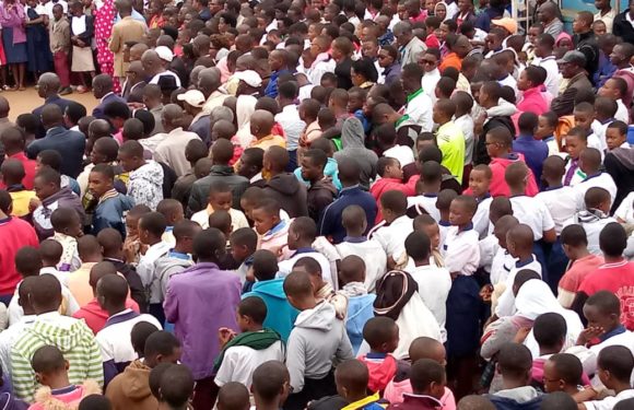 BURUNDI :  MURAMVYA  commémore  Feu RWAGASORE, Héros national