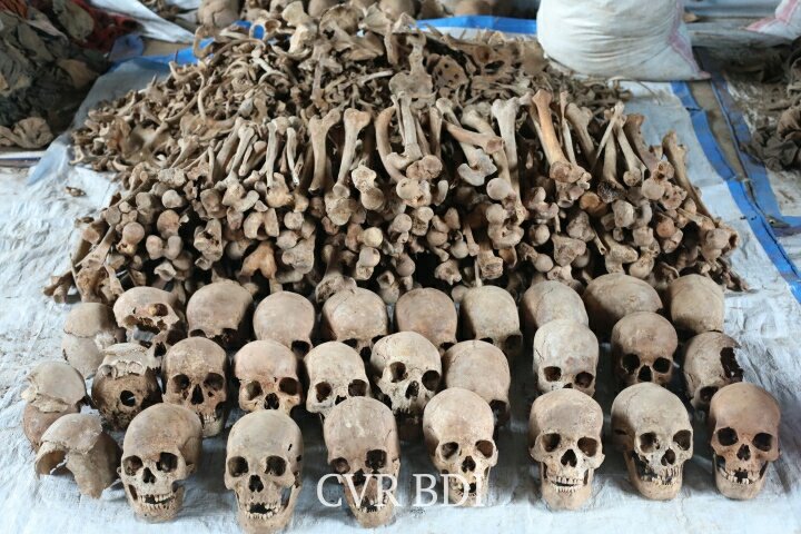 GENOCIDE CONTRE LES HUTU DU BURUNDI EN 1972 / CVR : Les ossements des victimes à RUKOMA, TABA à SONGA  / BURURI