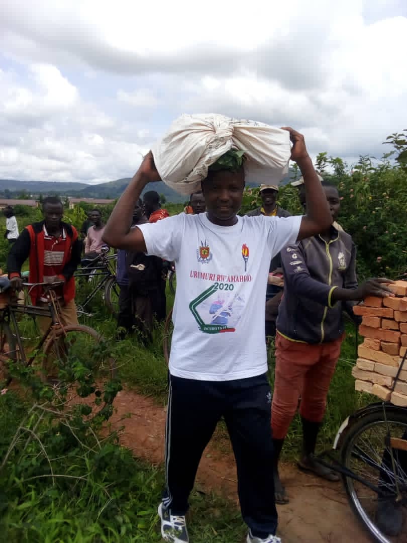 BURUNDI : Le CNDD-FDD GIHOGAZI accueille des ex-militants FRODEBU, CNL et FNL / KARUSI