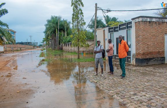BURUNDI : La montée spectaculaire des eaux du TANGANYIKA inquiète / BUJUMBURA