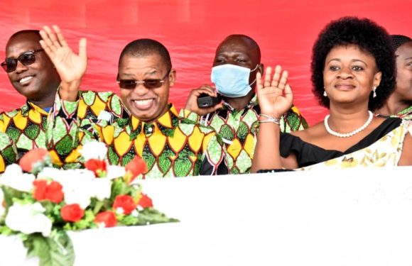 BURUNDI : Le Président du SENAT à la fête du Travail à NGOZI