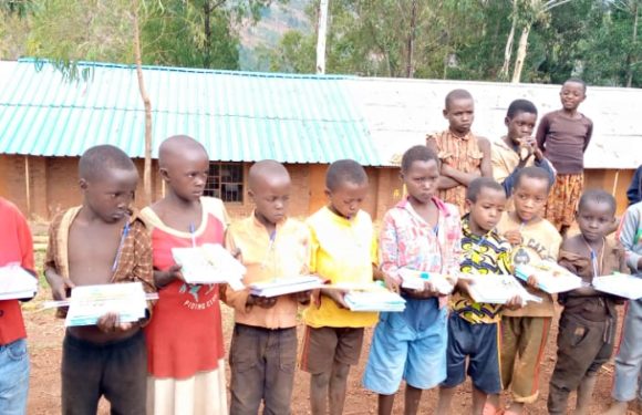 BURUNDI : La Section Diaspora CNDD-FDD RUSSIE fait un don à L’ECOFO NYARUSANGE / NGOZI