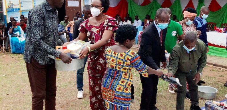 BURUNDI : Activité de solidarité à GISAGARA / CANKUZO