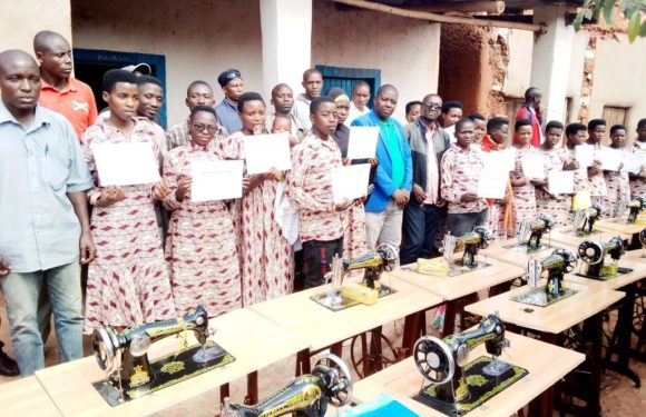 BURUNDI : Food for the Hungry a formé 15 couturiers à BUSONI / KIRUNDO