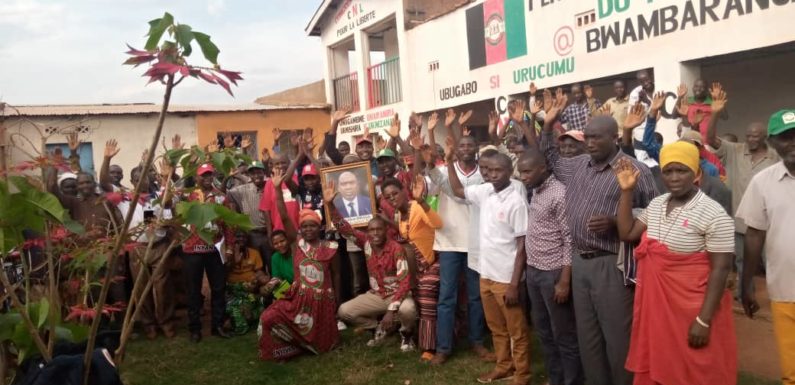 BURUNDI : Le CNL en réunion à BWAMBARANGWE / KIRUNDO