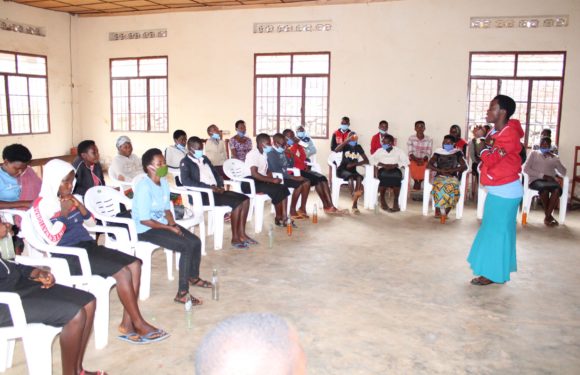 BURUNDI : Réunion des filles de la zone RUSHUBI à ISARE / BUJUMBURA