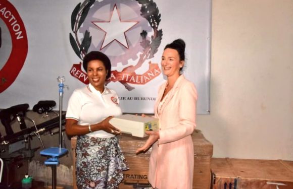 BURUNDI : BONNE ACTION UMUGIRANEZA reçoit un don de la coopération italienne