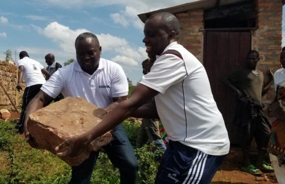 BURUNDI : TDC – Les natifs KIRUNDO de NGOZI construisent LE STADE REGIONAL DE NYARUNAZI