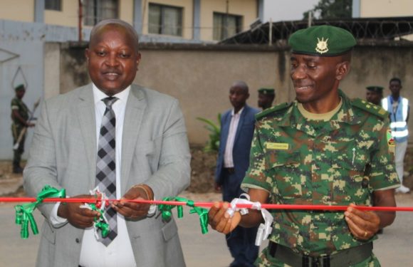 BuRuNDi : Inauguration du jardin militaire du Mess des Officiers / BuJuMBuRa