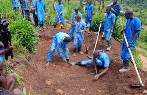 Génocide contre les BaHuTu du BuRuNDi de 1972 : 3 fosses communes à BuBaNZa