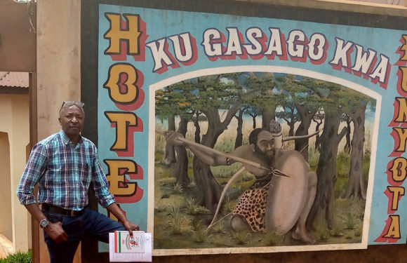 BuRuNDi : CVR – Rencontre avec le fils d’un MuSuKa, guerrier de Feu KaNYaRuFuNZo RuNYoTa / KaRuSi