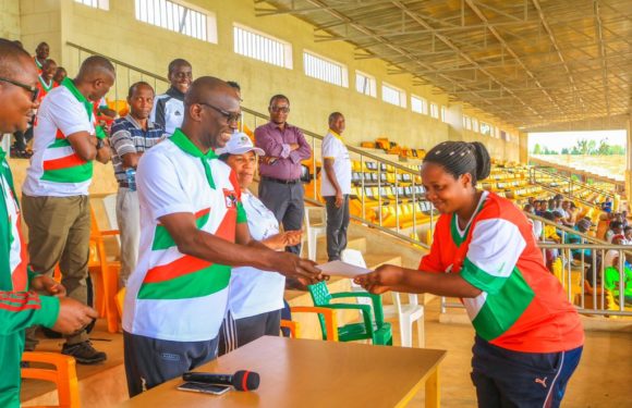 BuRuNDi : 300 iMBoNeRaKuRe formés au patriotisme et à entreprendre / MaKaMBa