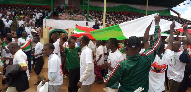 BuRuNDi : Plus de 4.000 militants, ex-CNL, entrent au CNDD-FDD à MuRaMVYA