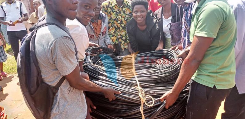 BuRuNDi : L’électricité arrive sur la colline GaHWaZi à MPaNDa / BuBaNZa