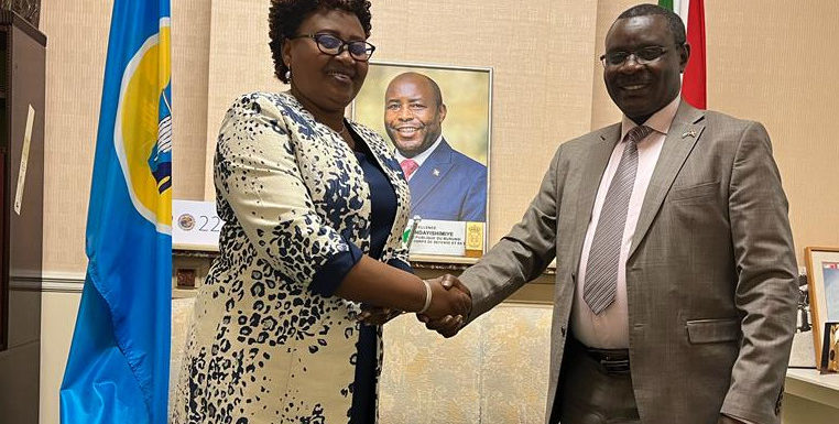 Burundi : Amb. Ntahiraja Thérence recevait Mme Girukwishaka Trinitas de la BANCOBU